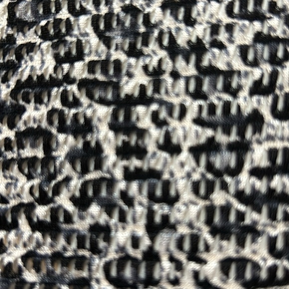 Sheer open weave black and white open front cardigan/jacket  size 3 - Picture 3 of 3